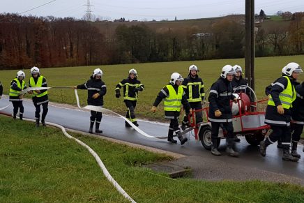 ﻿Une ferme en feu pour l’exercice final de l’ecole de formation 2016