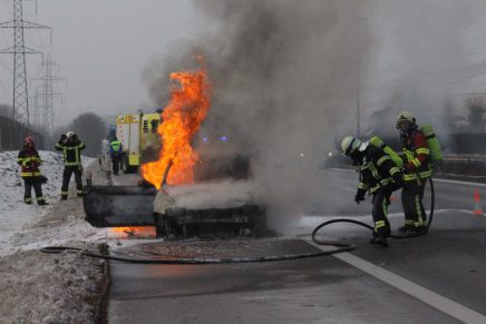 Feu de voiture sur l’A1