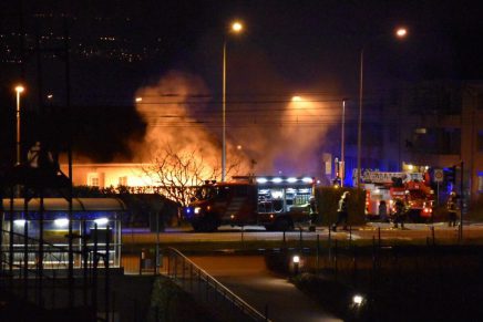 Feu de voiture à Saint-Prex